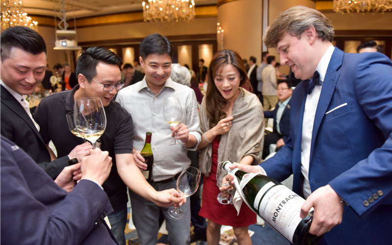2018 THE FINE WINE EXPERIENCE BURGHOUND SYMPOSIUM HONG KONG  CHARITY GALA DINNER with Prune and Antoine Amiot-Servelle, Marit Lindal and Christophe Perrot-Minot and Erica and Allen Meadows (DAY 3)